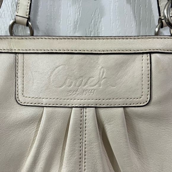 Coach White Leather Shoulder Bag - Picture 7 of 12